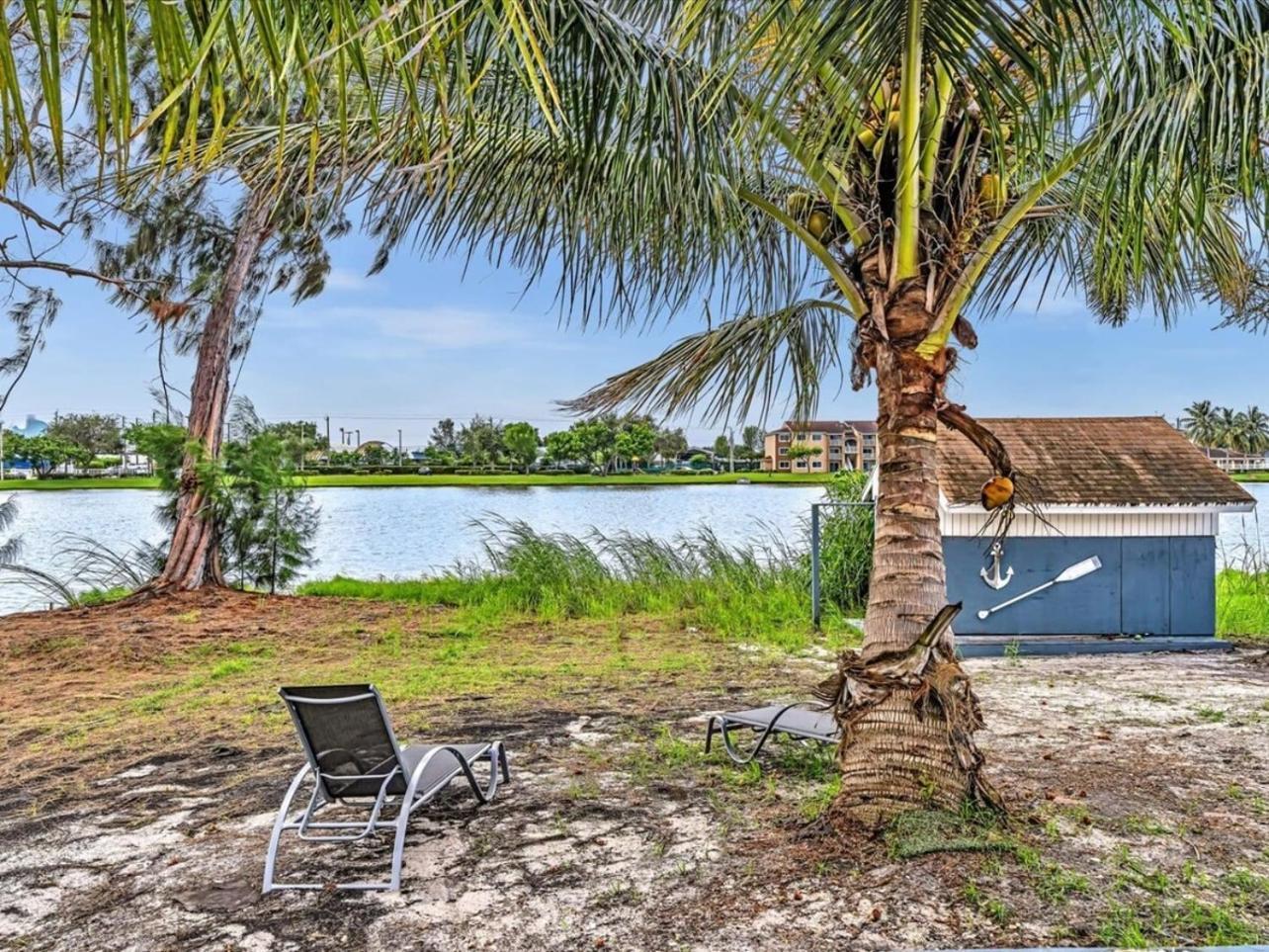 Charming 2Br Lakefront Cottage In Davie Near Beach Extérieur photo